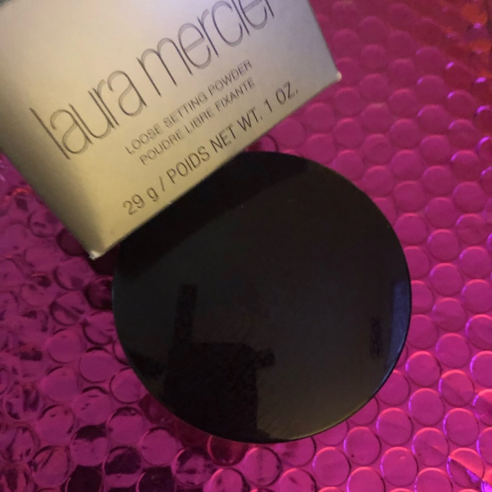 Laura Mercier powder.